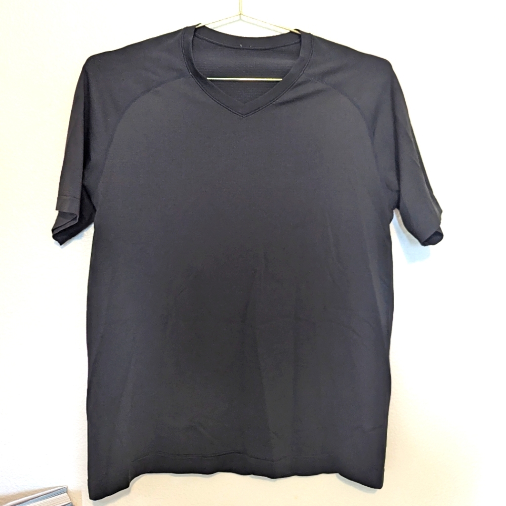 Lululemon Mens Athletic T Shirt